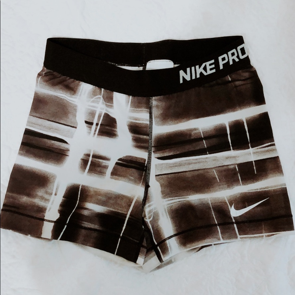 Nike Pro Spandex compression shorts black pattern